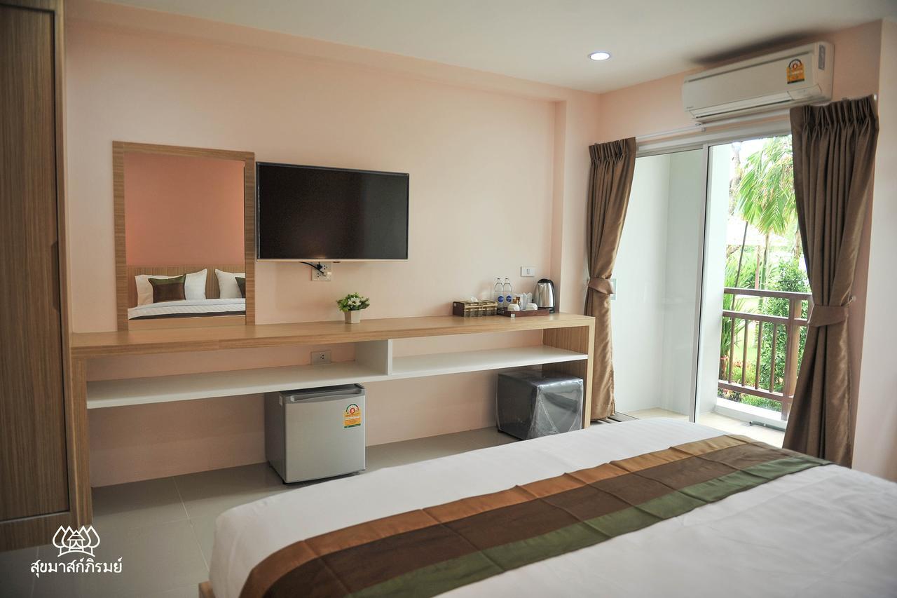 Sukkhamas Pirom Hotel Nakhonratcsaszima Kültér fotó